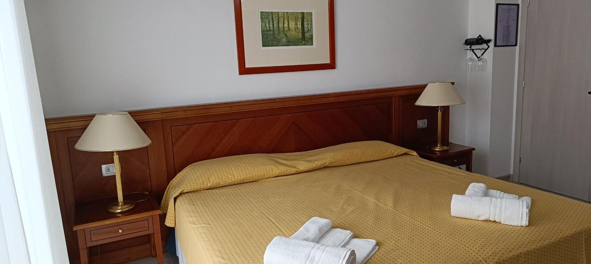 Villa Mariana Bed And Breakfast Saluzzo Exterior foto