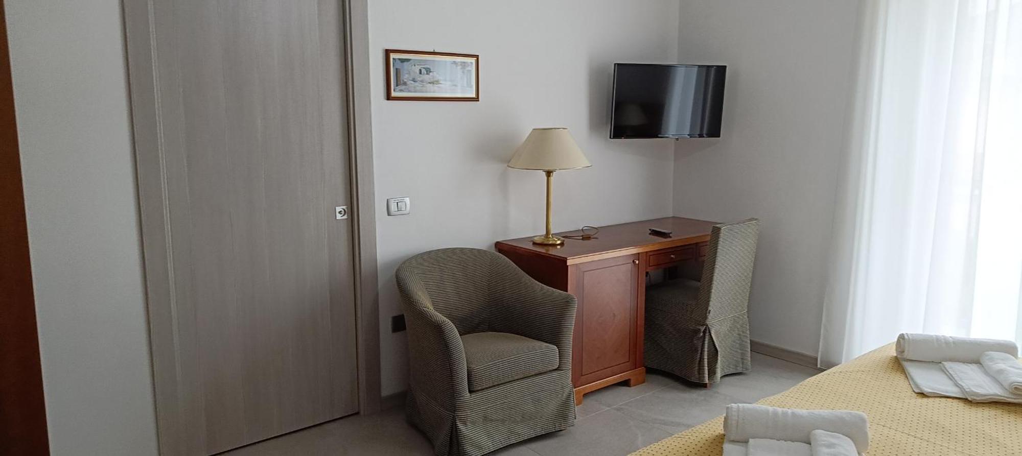 Villa Mariana Bed And Breakfast Saluzzo Exterior foto