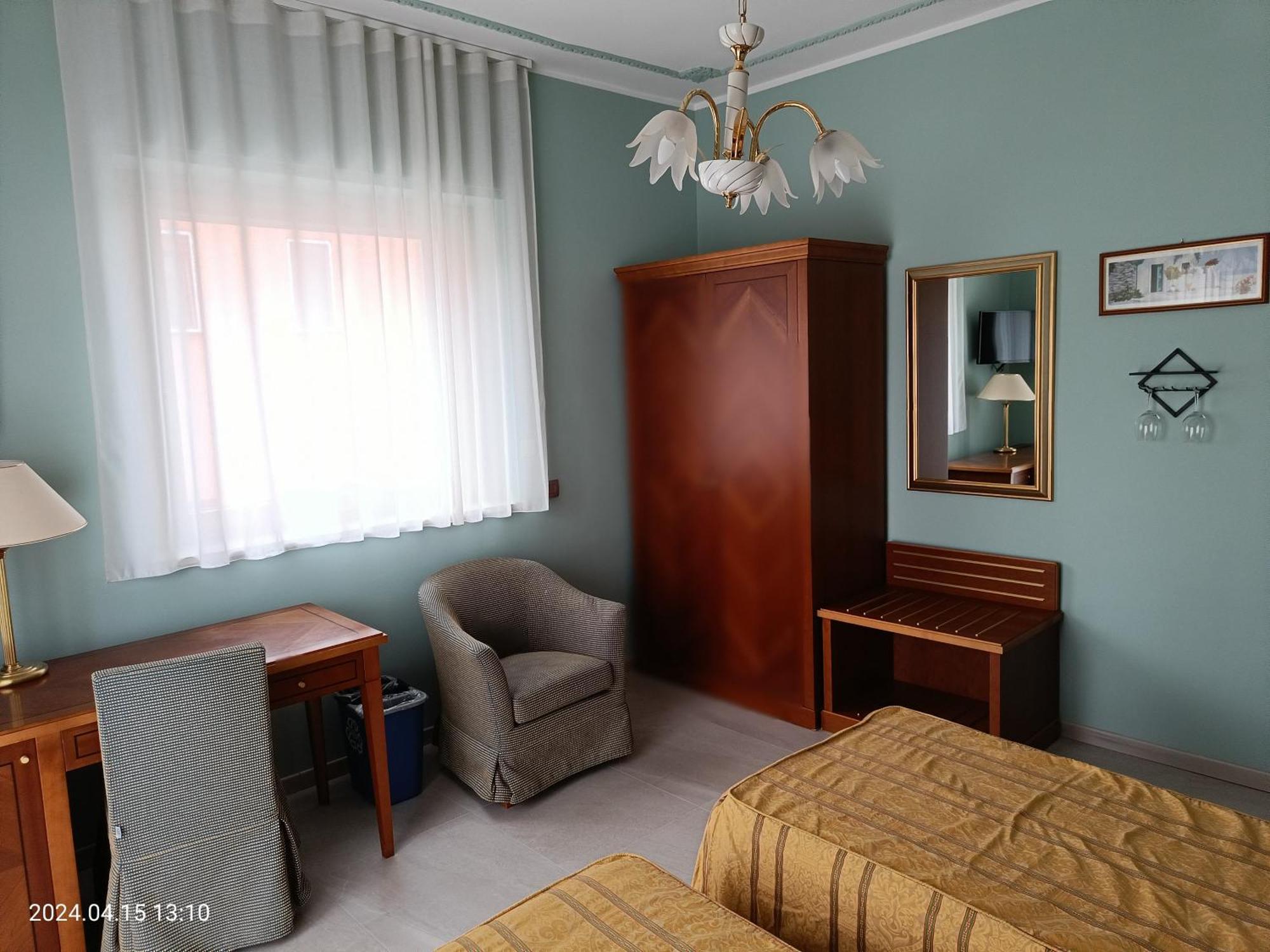 Villa Mariana Bed And Breakfast Saluzzo Exterior foto