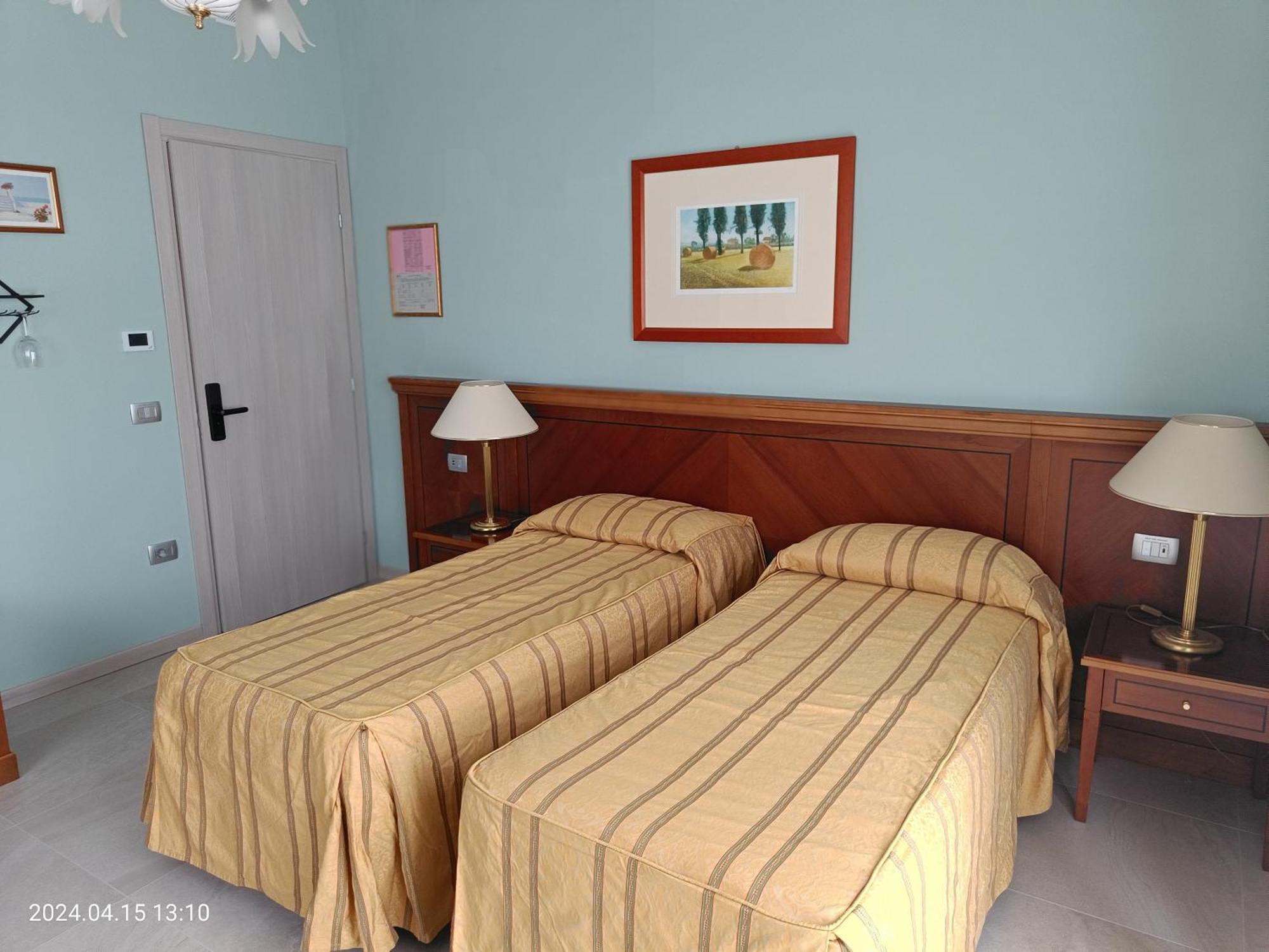 Villa Mariana Bed And Breakfast Saluzzo Exterior foto